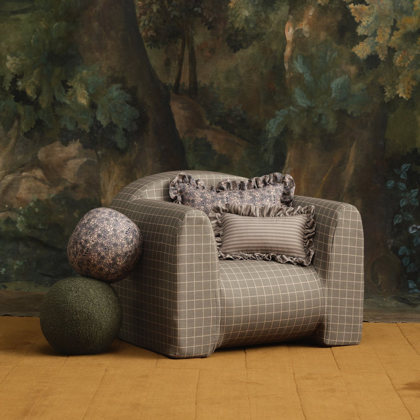 Play Chair | Grid